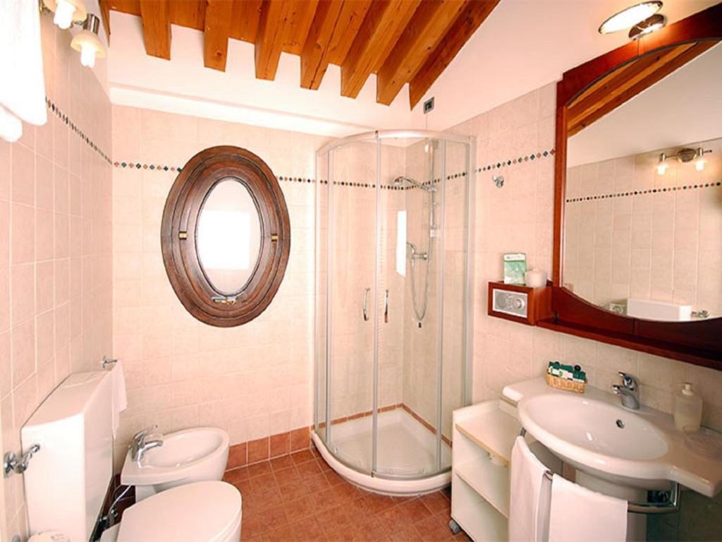 Dolcemela Hotel Ferrara Room photo
